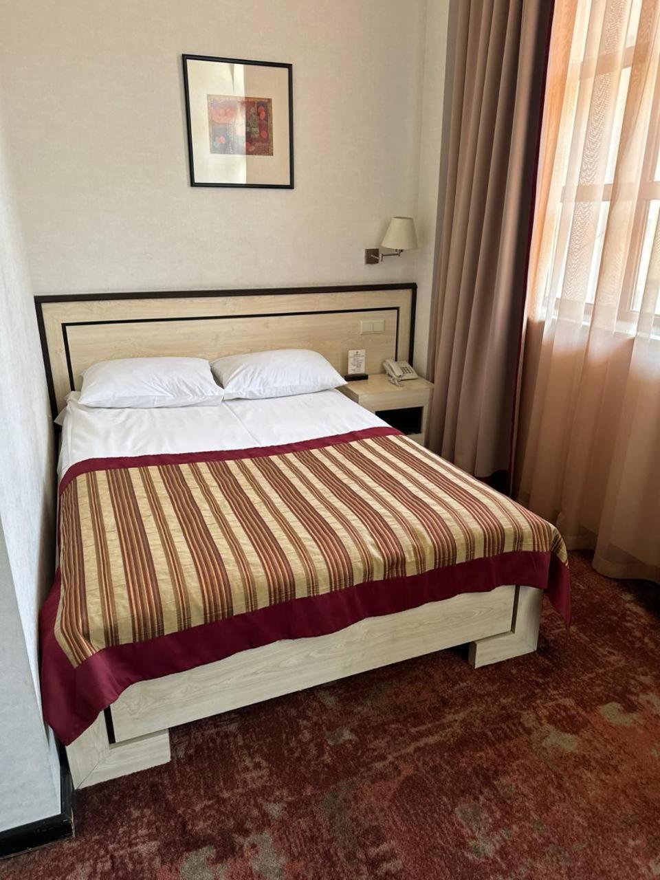 Hotel Rike Park Tbilisi Esterno foto