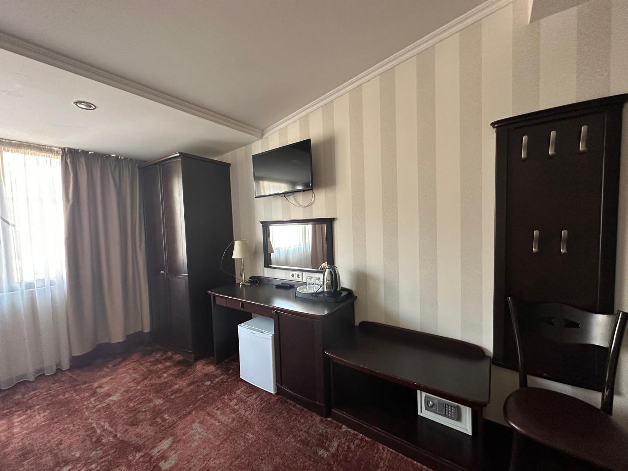 Hotel Rike Park Tbilisi Esterno foto